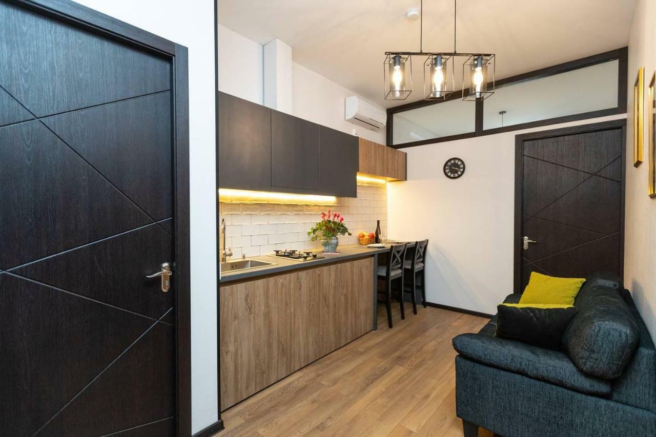 Wehost Cozy Nest Apartment Tbilisi Exterior photo
